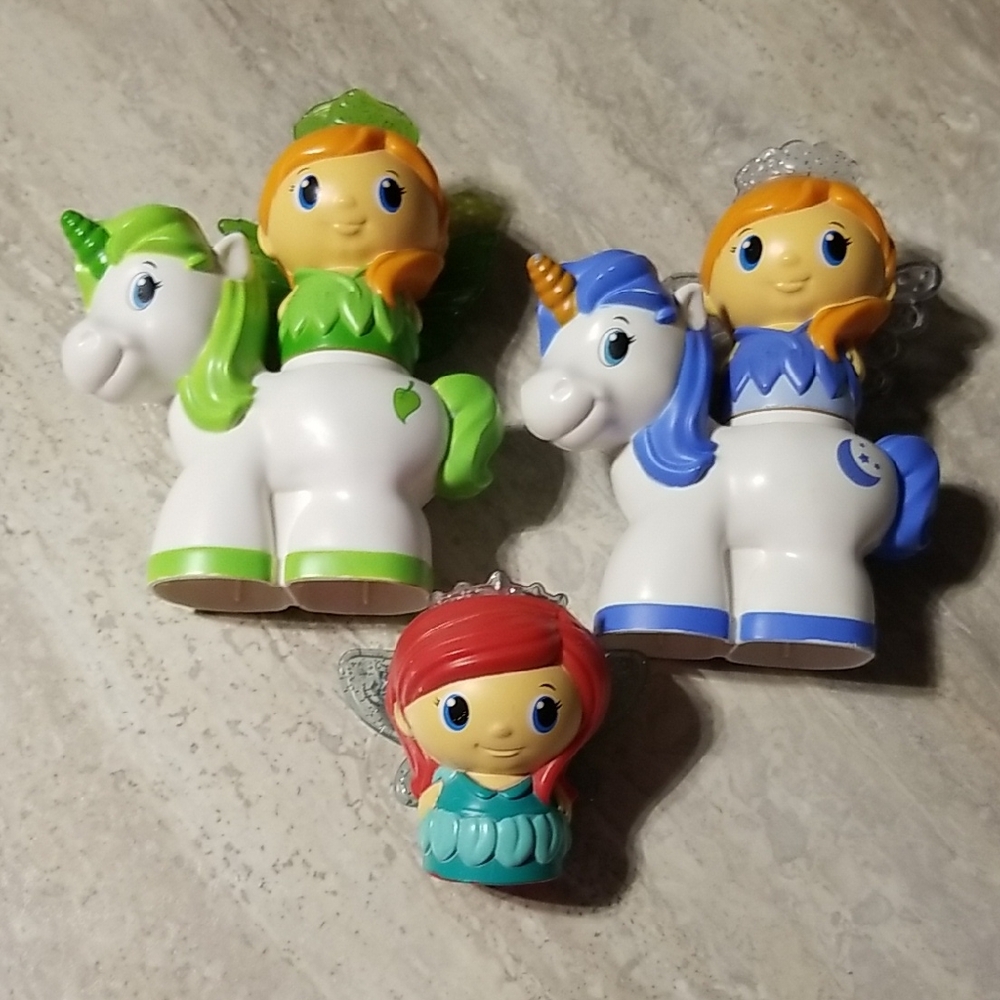 Mega Bloks Princess  And Ponies Lot